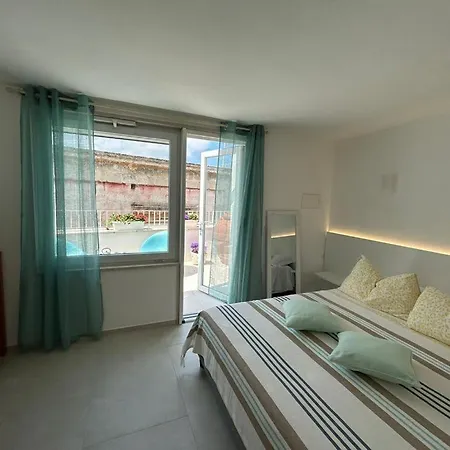 Trame - La Naca Sul Porto Panzió 4*