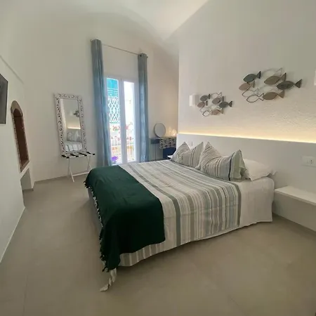 Trame - La Naca Sul Porto Oda ve Kahvaltı Polignano a Mare