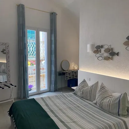 Oda ve Kahvaltı Trame - La Naca Sul Porto Polignano a Mare