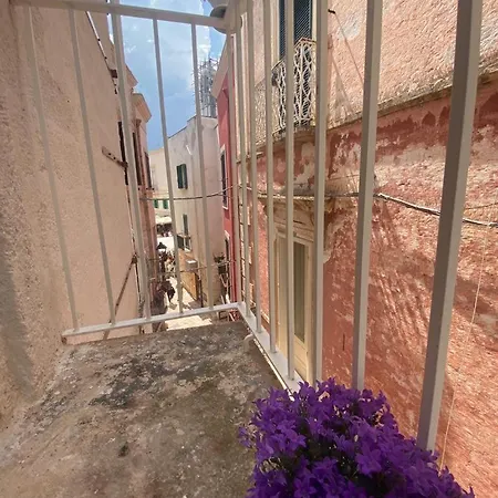 Trame - La Naca Sul Porto Polignano a Mare